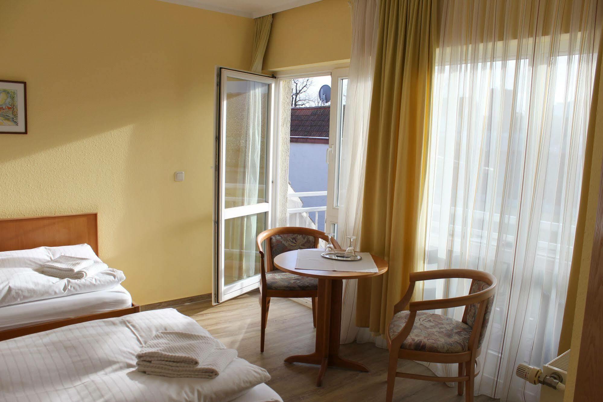 Pension Strominn Rostock Exterior foto